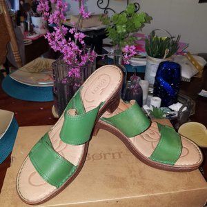 NIB Leather Born shoes sz 11